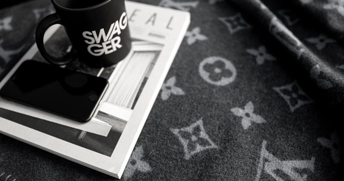 How to Build a Powerful Personal Brand on LinkedIn (For CEOs & Founders)